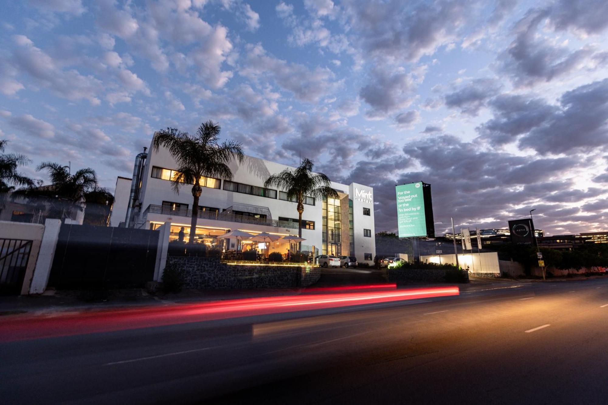 Mint Hotel 84 On Katherine Γιοχάνεσμπουργκ Εξωτερικό φωτογραφία